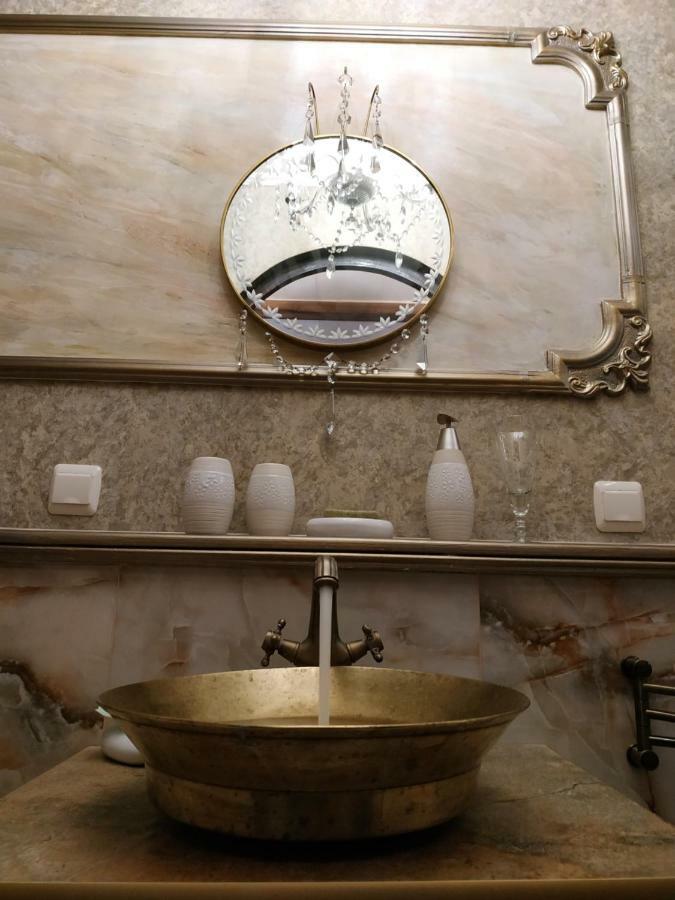 Bed and Breakfast Hye Aspet Հայ Ասպետ Гюмри Экстерьер фото