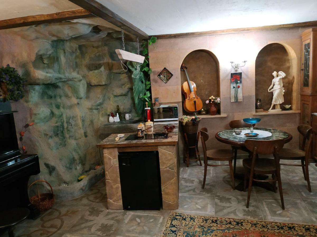 Bed and Breakfast Hye Aspet Հայ Ասպետ Гюмри Экстерьер фото