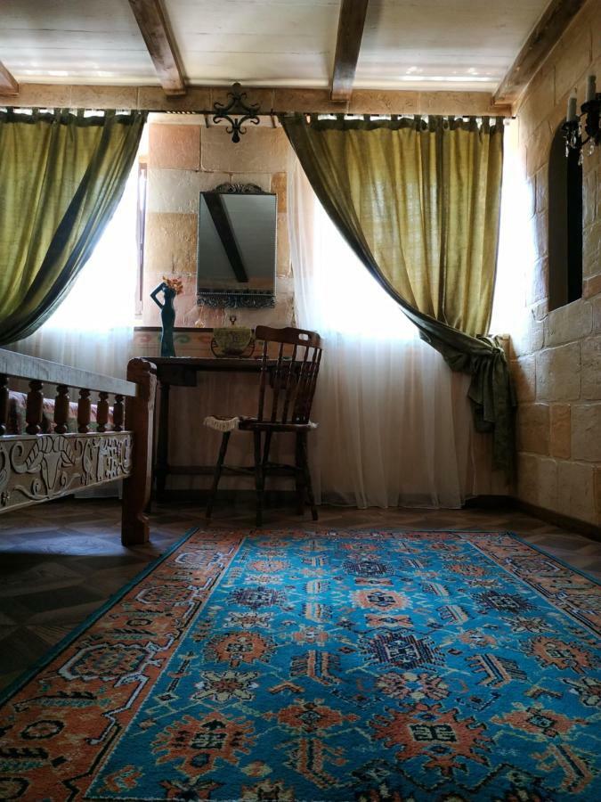Bed and Breakfast Hye Aspet Հայ Ասպետ Гюмри Экстерьер фото